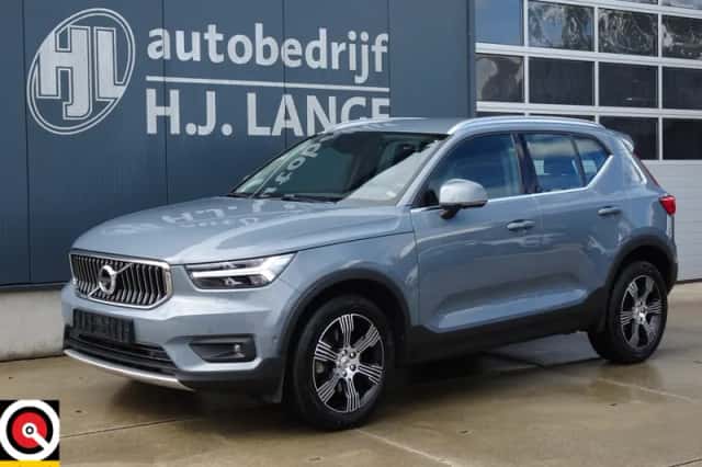 Volvo XC40 (2022) thumbnail 1