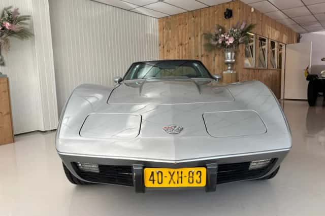 Chevrolet Corvette (1978) thumbnail 2