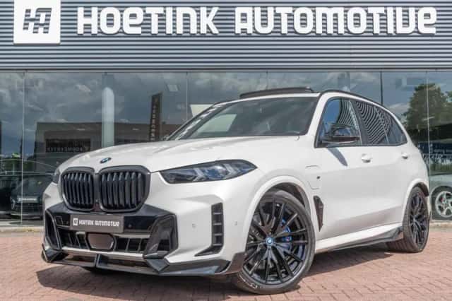 BMW X5 (2023) thumbnail 1