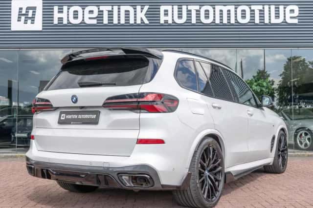 BMW X5 (2023) thumbnail 2