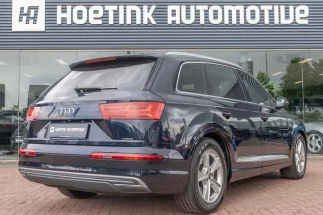 Audi Q7 (2016) thumbnail 2