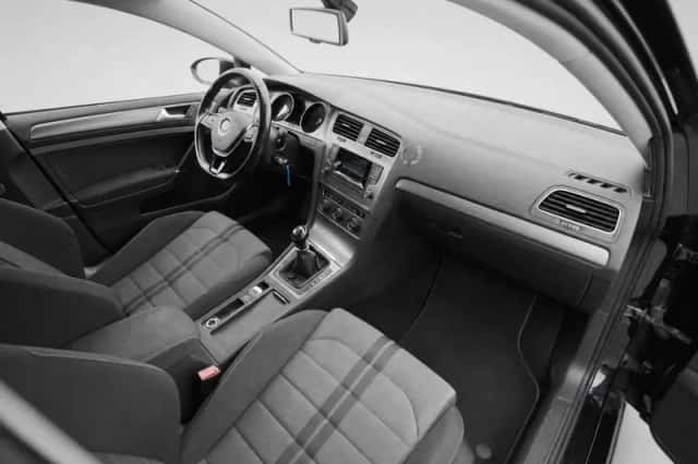 Volkswagen Golf (2013) thumbnail 5
