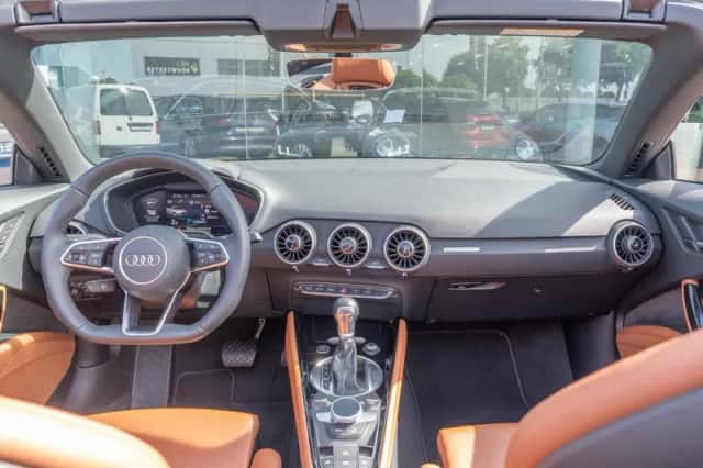 Audi TT (2019) thumbnail 6