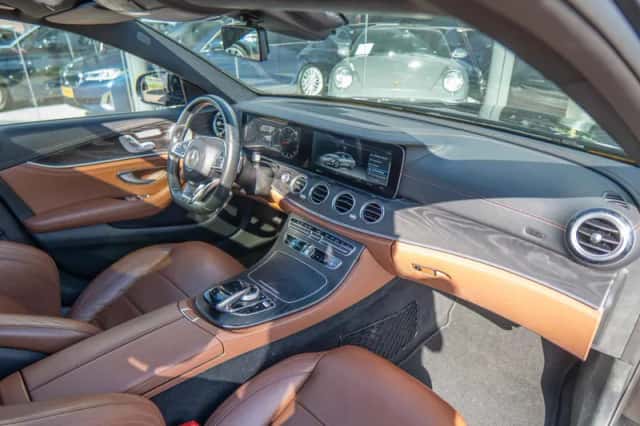 Mercedes-Benz E-Klasse (2016) thumbnail 5