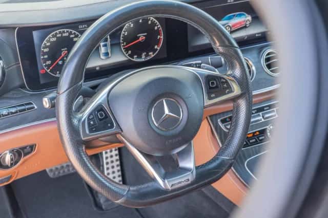 Mercedes-Benz E-Klasse (2016) thumbnail 6