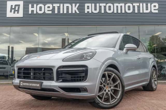 Porsche Cayenne (2023) thumbnail 1