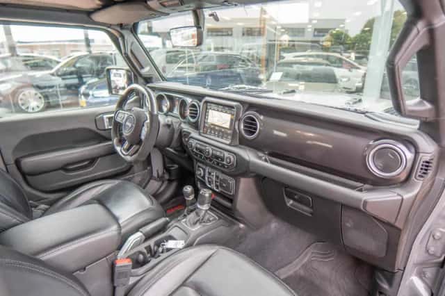 Jeep Wrangler (2020) thumbnail 5