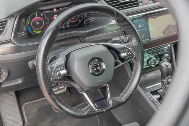 Škoda Superb (2020) thumbnail 6