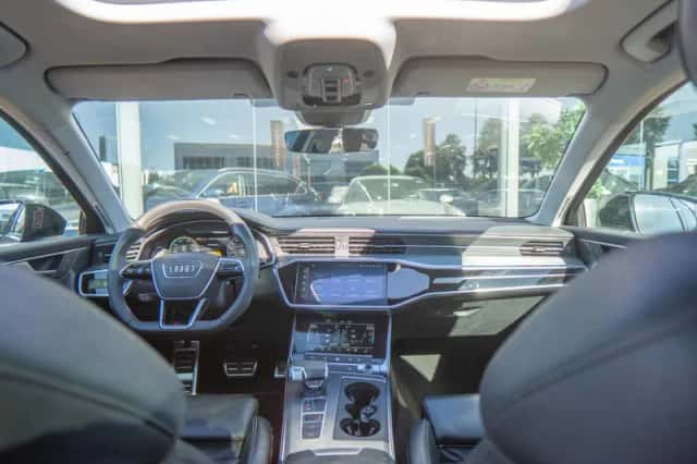 Audi A6 (2020) thumbnail 3