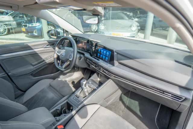 Volkswagen Golf (2020) thumbnail 5
