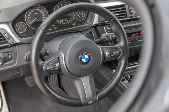 BMW 3-Serie (2015) thumbnail 6