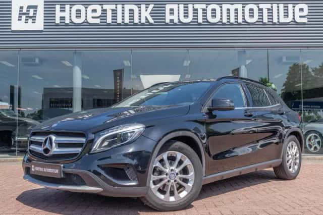 Mercedes-Benz GLA-Klasse (2014) thumbnail 1