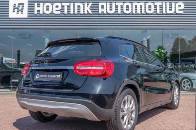 Mercedes-Benz GLA-Klasse (2014) thumbnail 2