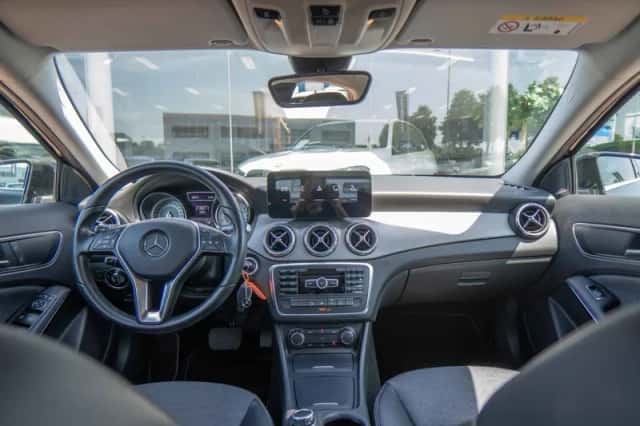 Mercedes-Benz GLA-Klasse (2014) thumbnail 3
