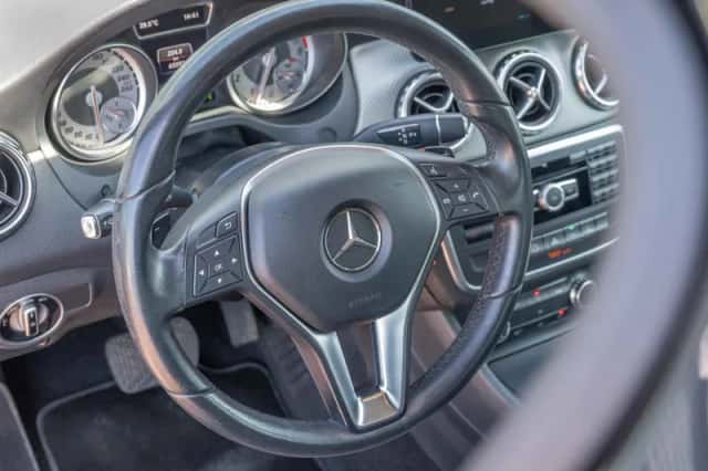 Mercedes-Benz GLA-Klasse (2014) thumbnail 6