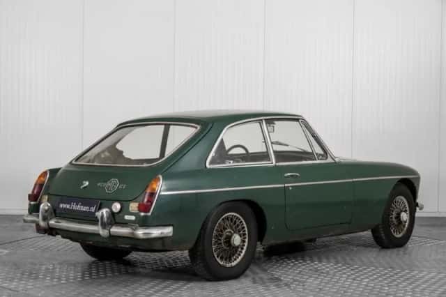 MG MGB GT (1968) thumbnail 2