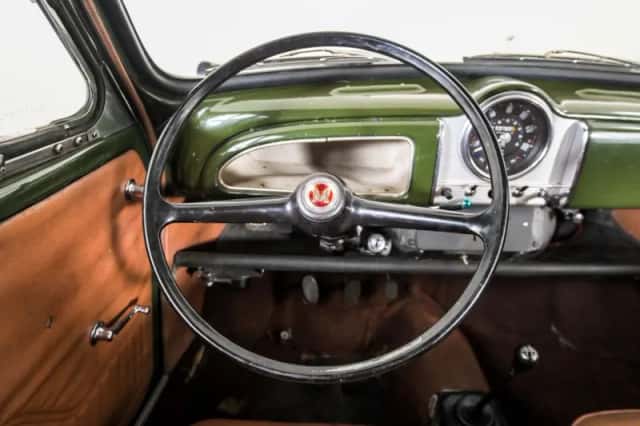 Morris Minor (1971) thumbnail 5