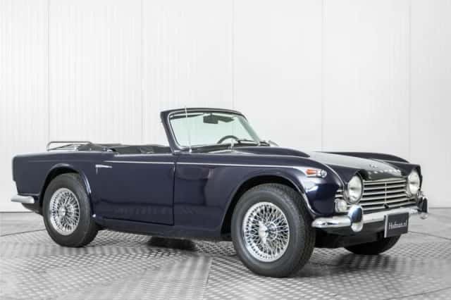 Triumph TR4 (1967) thumbnail 4