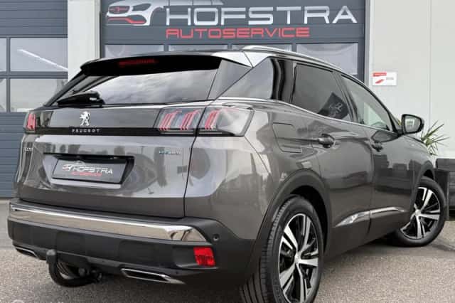 Peugeot 3008 (2021) thumbnail 2