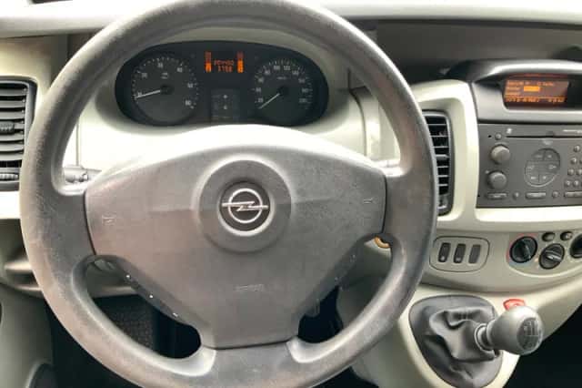 Opel Vivaro (2006) thumbnail 3
