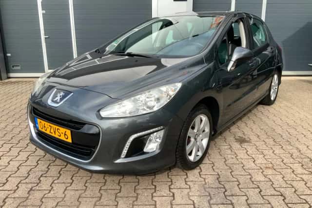 Peugeot 308 (2012) thumbnail 1