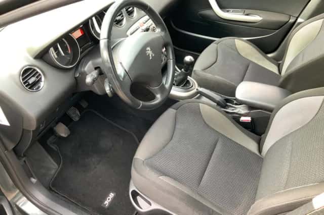 Peugeot 308 (2012) thumbnail 5