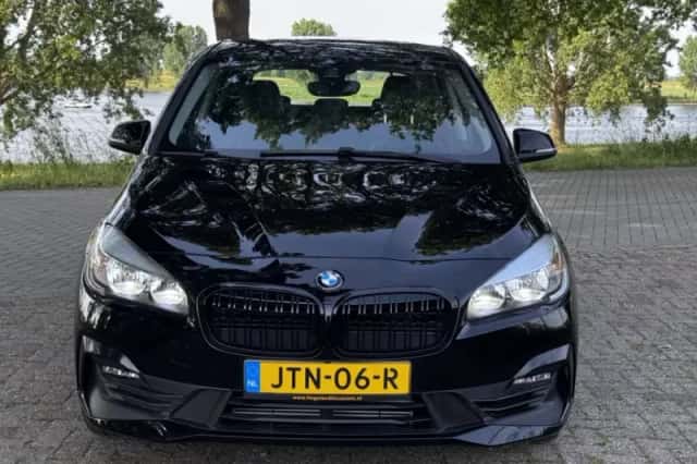 BMW 2-Serie Active Tourer (2018) thumbnail 2