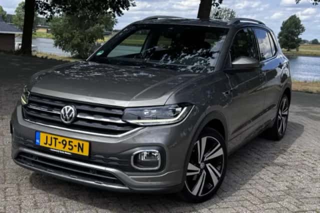Volkswagen T-Cross (2019) thumbnail 3
