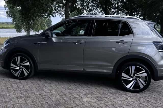 Volkswagen T-Cross (2019) thumbnail 6