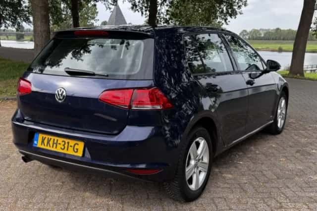 Volkswagen Golf (2015) thumbnail 6