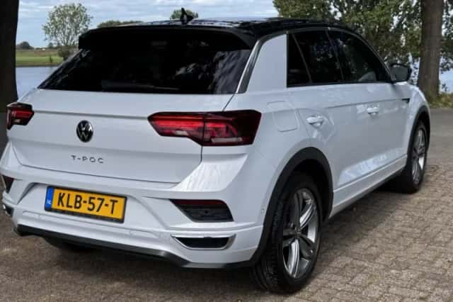 Volkswagen T-Roc (2020) thumbnail 4