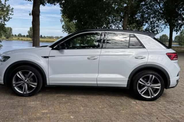 Volkswagen T-Roc (2020) thumbnail 5