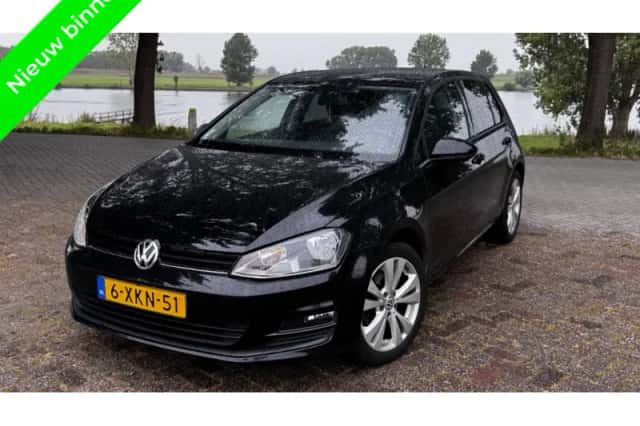 Volkswagen Golf (2014) thumbnail 1