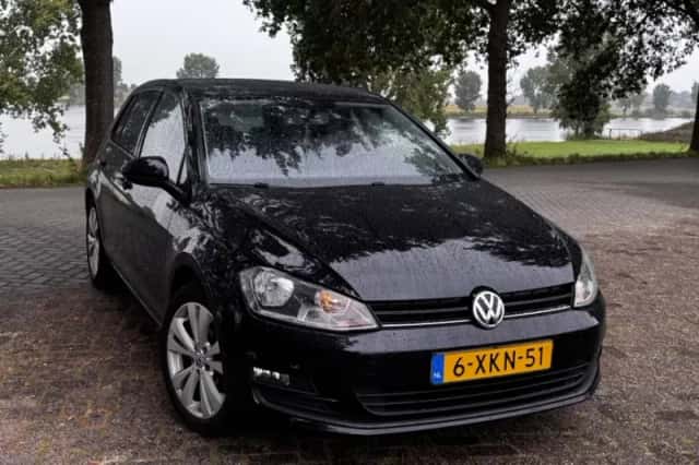 Volkswagen Golf (2014) thumbnail 3