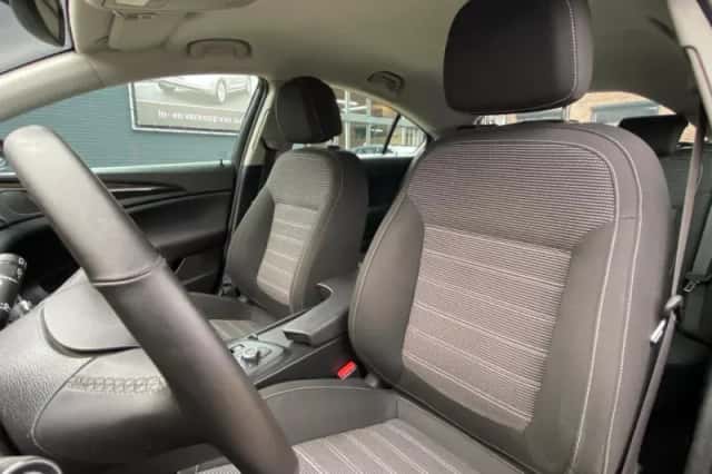 Opel Insignia (2012) thumbnail 5