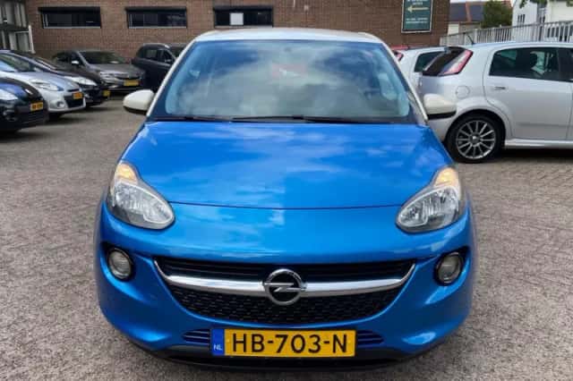 Opel Adam (2015) thumbnail 2