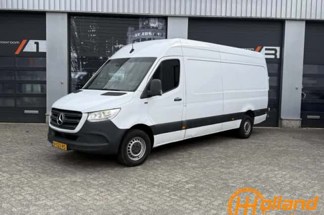 Mercedes-Benz Sprinter (2018) thumbnail 2