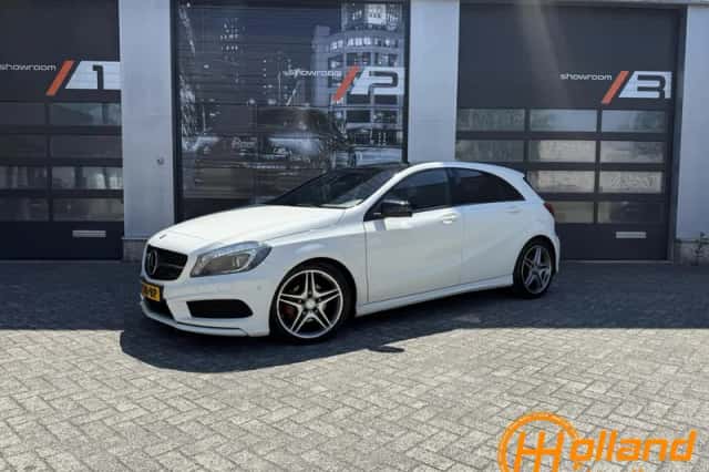 Mercedes-Benz A-Klasse (2015) thumbnail 3