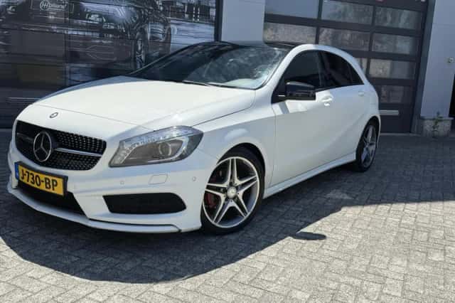 Mercedes-Benz A-Klasse (2015) thumbnail 4