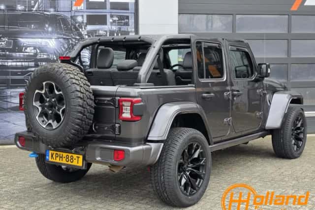 Jeep Wrangler (2022) thumbnail 3