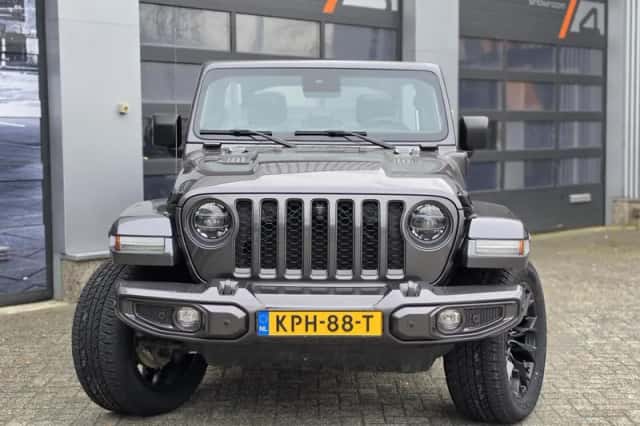 Jeep Wrangler (2022) thumbnail 6
