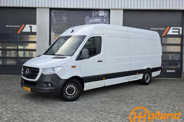 Mercedes-Benz Sprinter (2019) thumbnail 1