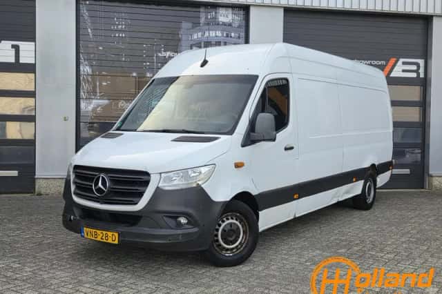Mercedes-Benz Sprinter (2019) thumbnail 2