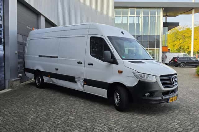 Mercedes-Benz Sprinter (2019) thumbnail 4