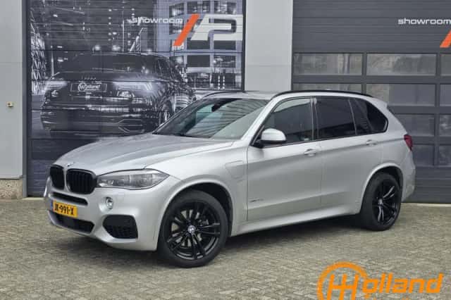 BMW X5 (2015) thumbnail 1