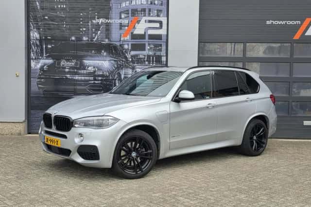 BMW X5 (2015) thumbnail 4