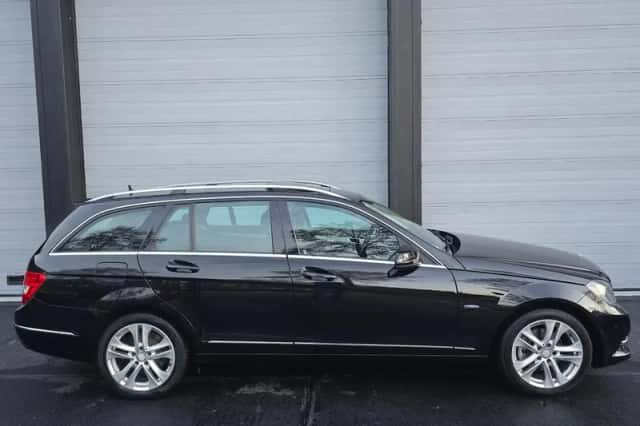 Mercedes-Benz C-Klasse (2011) thumbnail 2