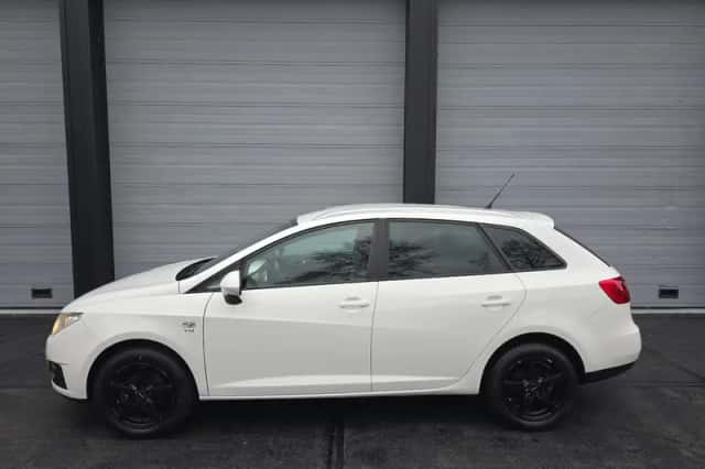 SEAT Ibiza (2011) thumbnail 6