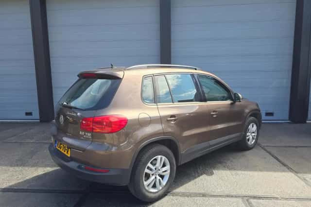 Volkswagen Tiguan (2014) thumbnail 3
