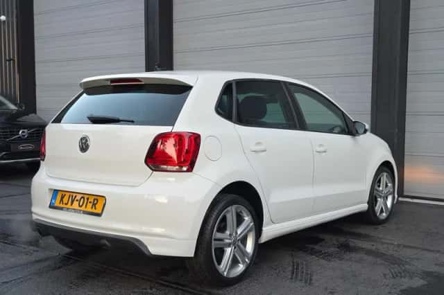 Volkswagen Polo (2014) thumbnail 3